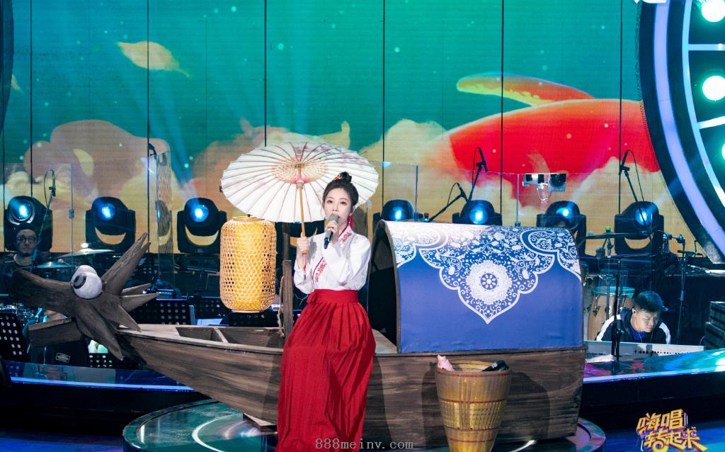 冯提莫汉服纸伞高贵舞台照图片