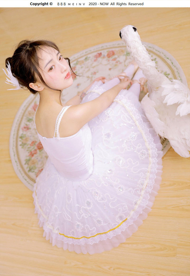 气质美女粉色舞服唯美南京古装写真图片 www.888meinv.com 美女图片网