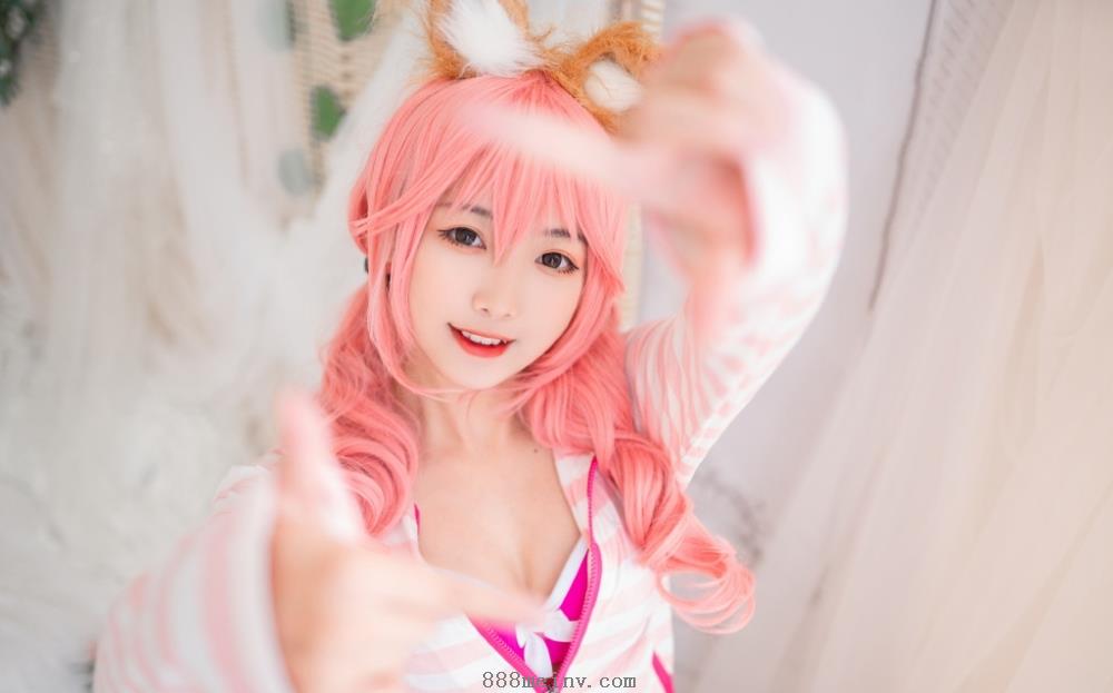 粉色少女动漫cosplay图片