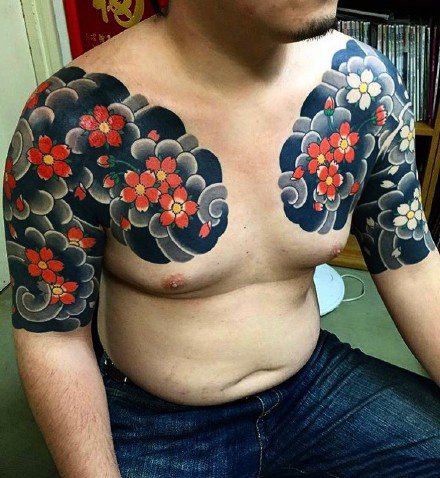 9款男士的樱花半甲纹简单帅气的纹身图案