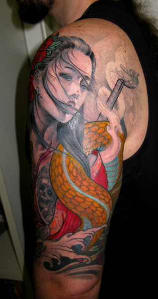 欧美美女蛇纹身图案2022年最流行的纹身图案