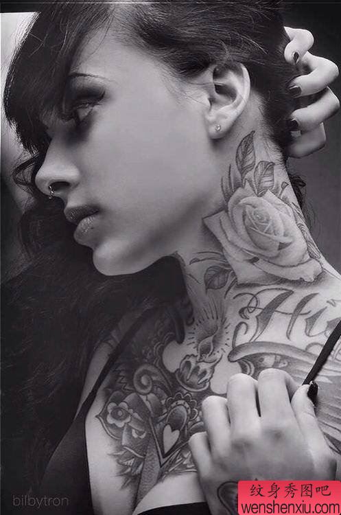 流行女孩纹身写真女性纹身个性潮流图案