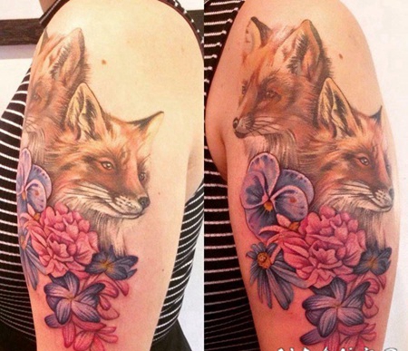美女手臂上彩色狐狸纹纹身渣女壁纸图片大全